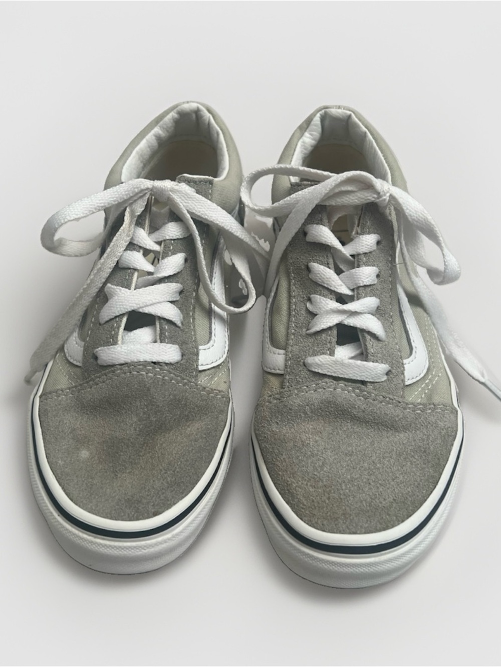 Vans Old Skool Low-Cut Skater Sneakers Kids Sz 3 Gray White Suede Canvas Casual - Picture 2 of 9